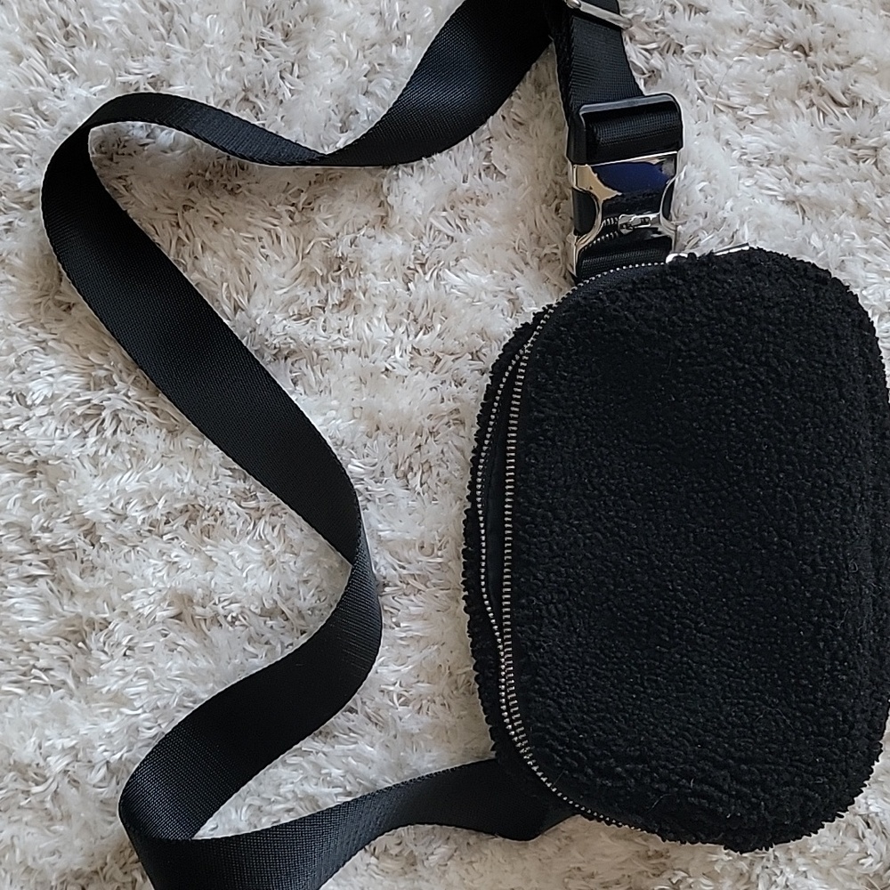 ododos Sherpa Crossover or Fanny Pack